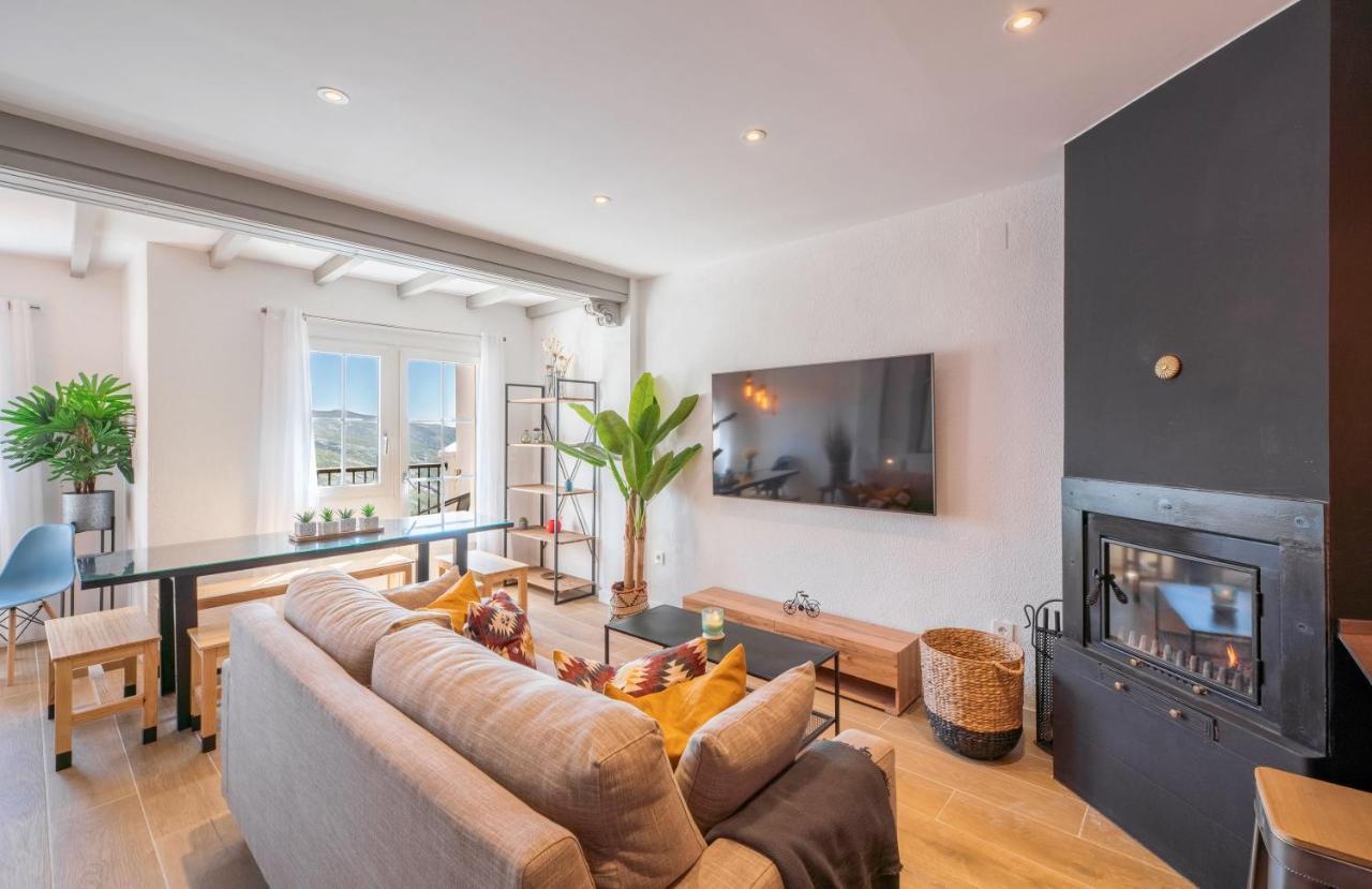 Beautifully Renovated 4 Bedroom Apt + Kid'S Room Sierra Nevada Exterior photo